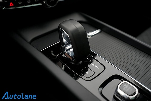 Volvo XC60 26 of 30