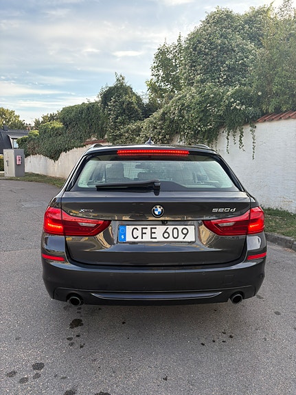 BMW 520d 4 of 7