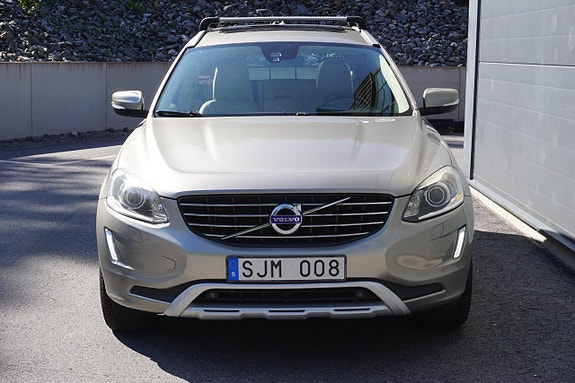 Volvo XC60 3 of 30