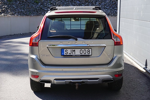 Volvo XC60 6 of 30