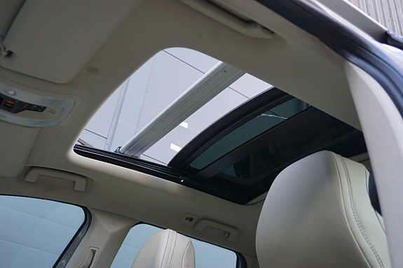 Volvo XC60 28 of 30