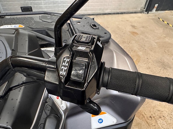 Can-Am Outlander XT 700 T3B 7 of 15