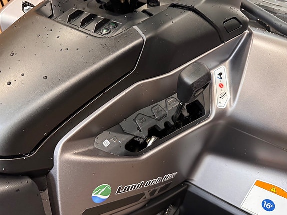 Can-Am Outlander XT 700 T3B 6 of 15