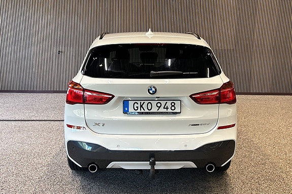 BMW X1 8 of 12