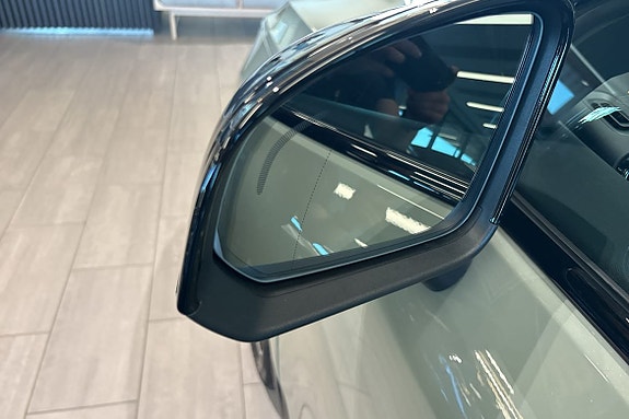 Volvo C40 16 of 30