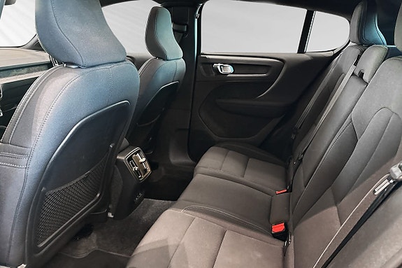 Volvo C40 7 of 30