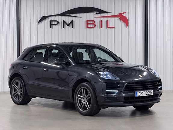 Porsche Macan S 2 of 30