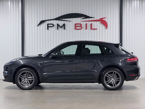Porsche Macan S 5 of 30