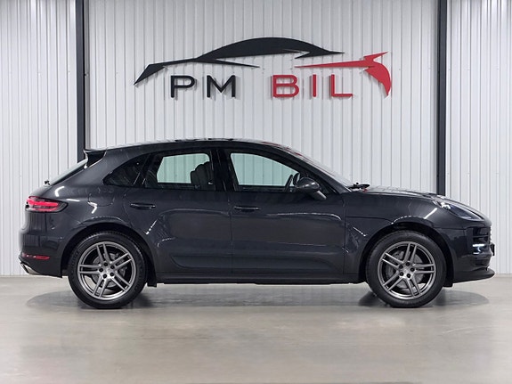 Porsche Macan S 6 of 30