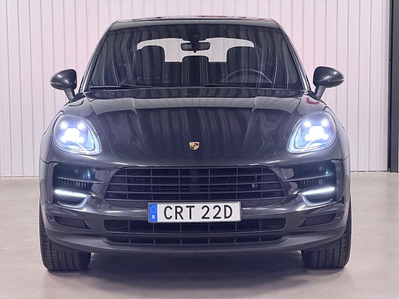 Porsche Macan S 7 of 30