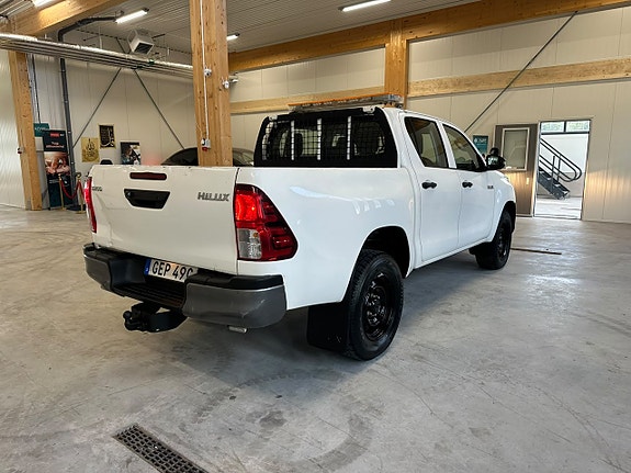 Toyota HiLux 7 of 20