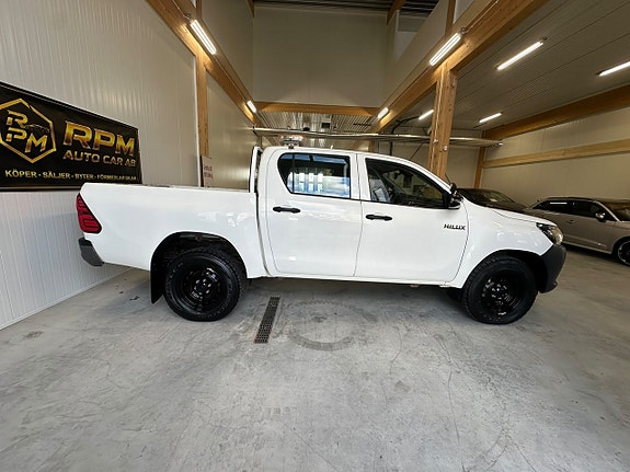 Toyota HiLux 4 of 20