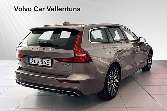 Volvo V60 5 of 21
