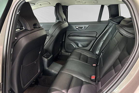 Volvo V60 8 of 21