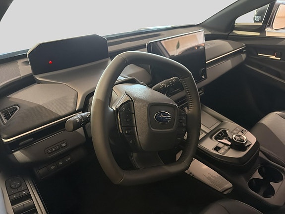 Subaru E-Outback 4 of 9