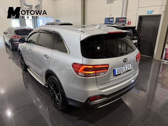 Kia Sorento 5 of 23