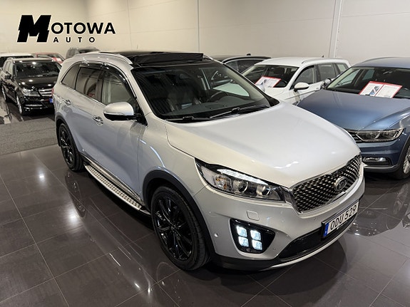Kia Sorento 8 of 23
