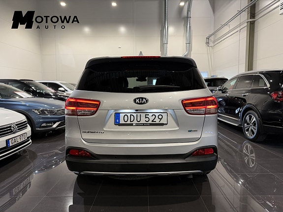 Kia Sorento 3 of 23