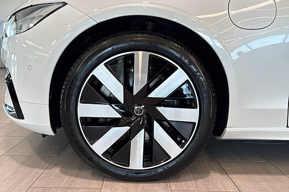Volvo V90 18 of 30