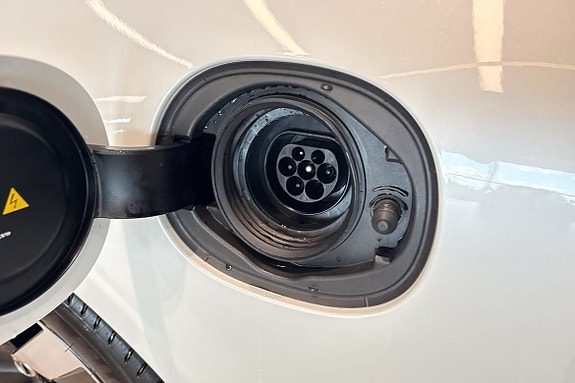 Volvo V90 17 of 30