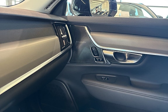 Volvo V90 25 of 30