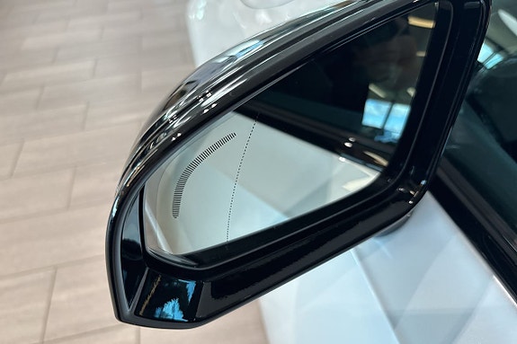 Volvo V90 16 of 30