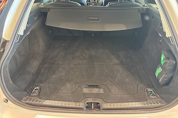 Volvo V90 13 of 30