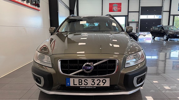 Volvo XC70 3 of 12