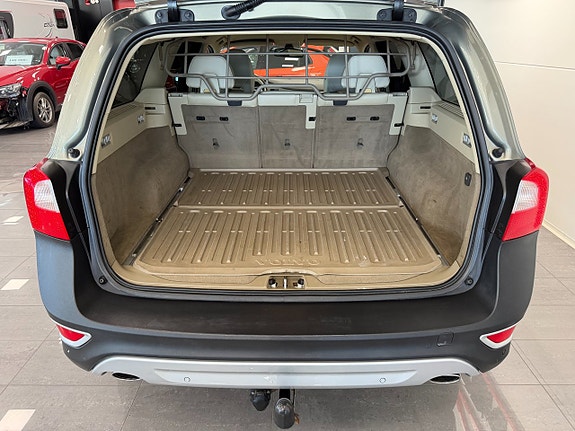 Volvo XC70 8 of 12