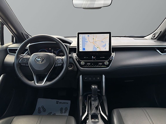 Toyota Corolla Cross 10 of 28