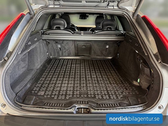 Volvo V90 4 of 12