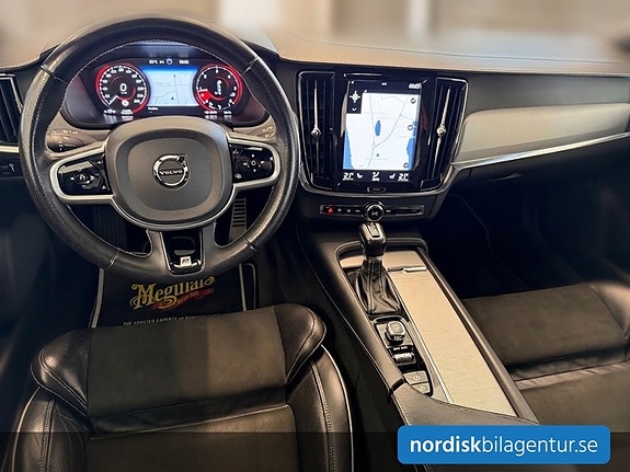 Volvo V90 8 of 12