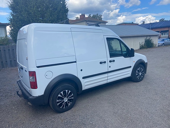 Ford Transit Connect 3 of 7