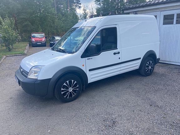 Ford Transit Connect 4 of 7