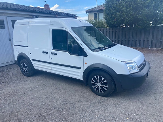 Ford Transit Connect 2 of 7