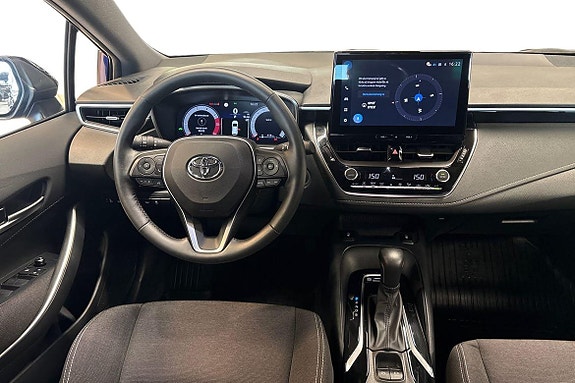 Toyota Corolla 11 of 21