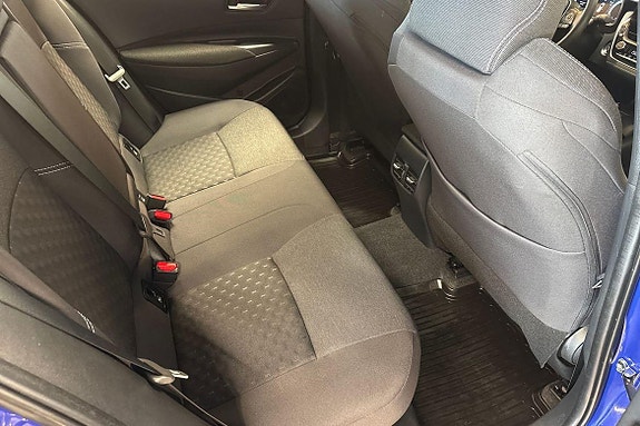 Toyota Corolla 9 of 21