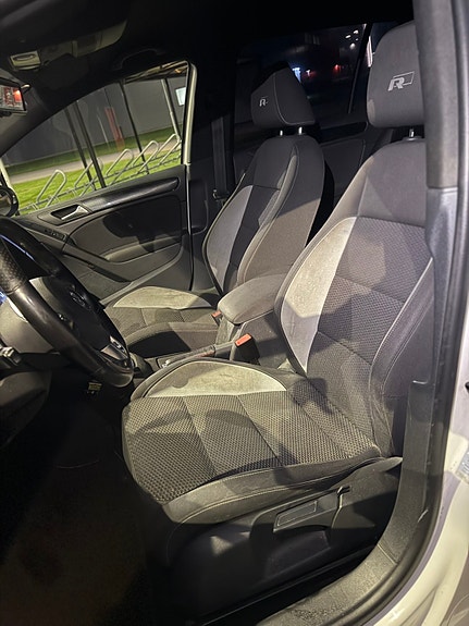 Volkswagen Golf VI 12 of 15