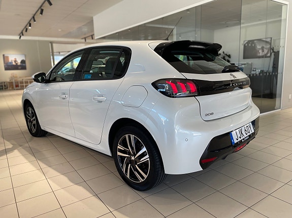 Peugeot 208 6 of 17
