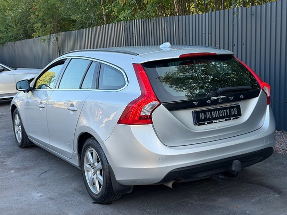 Volvo V60 4 of 10
