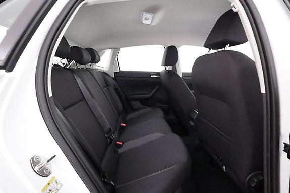 Volkswagen Polo 10 of 18