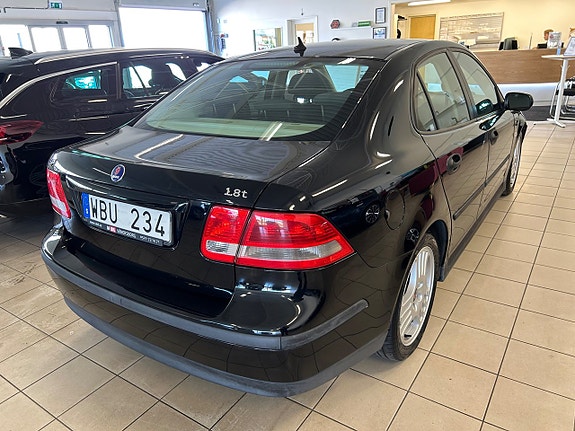 Saab 9-3 4 of 8