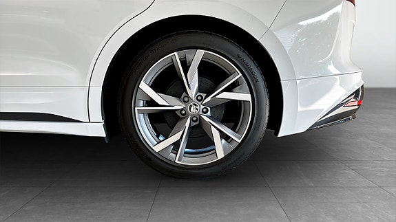Skoda Enyaq 6 of 14