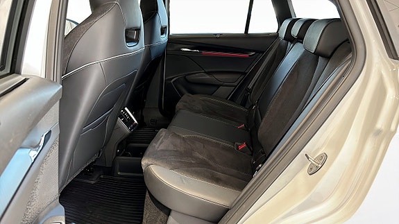 Skoda Enyaq 12 of 14