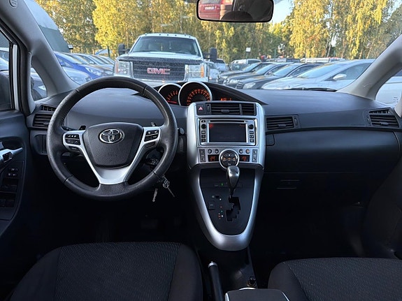 Toyota Verso 17 of 19