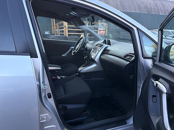 Toyota Verso 15 of 19
