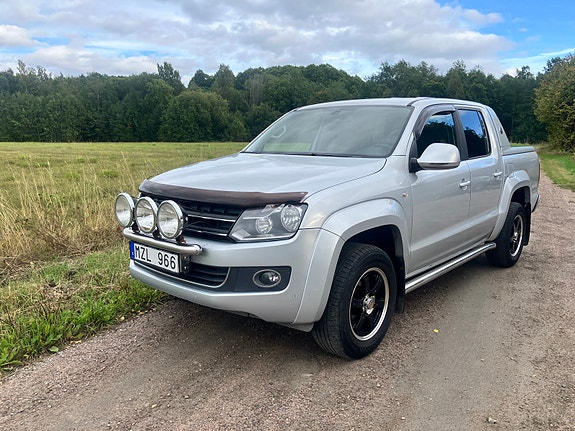 Volkswagen Amarok 9 of 11