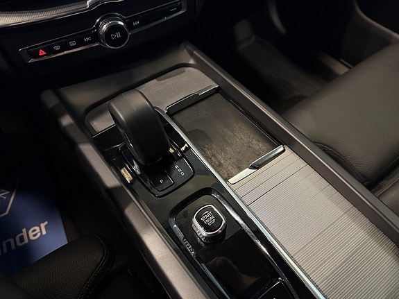 Volvo XC60 17 of 30