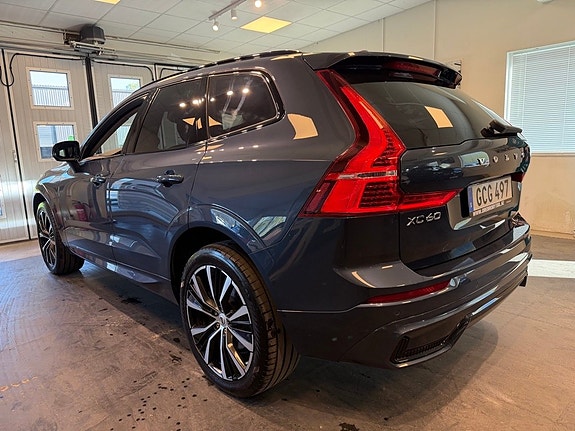 Volvo XC60 3 of 30