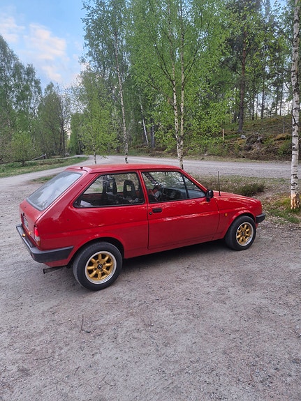 Ford Fiesta 2 of 6